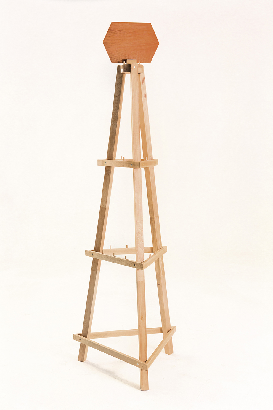 Forma piramide porta prosciutti